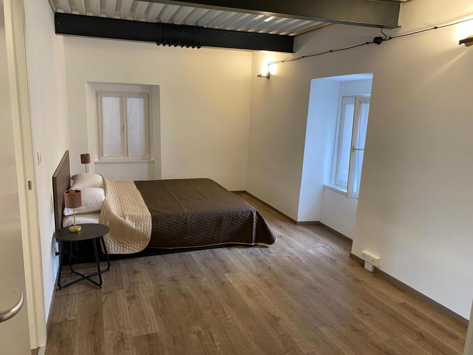 Al Fronte Mare Suites Apartments Múggia Екстериор снимка