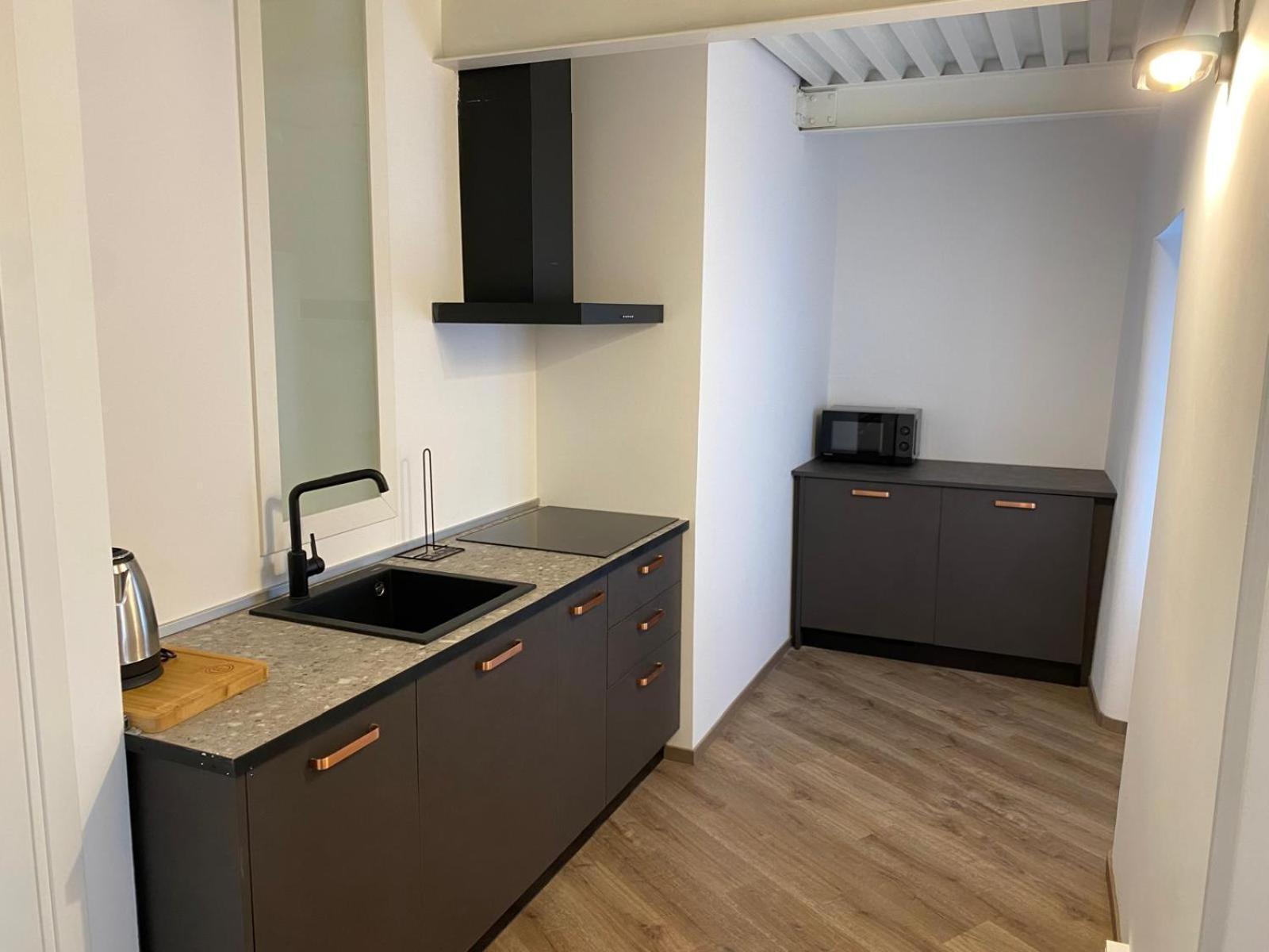 Al Fronte Mare Suites Apartments Múggia Екстериор снимка