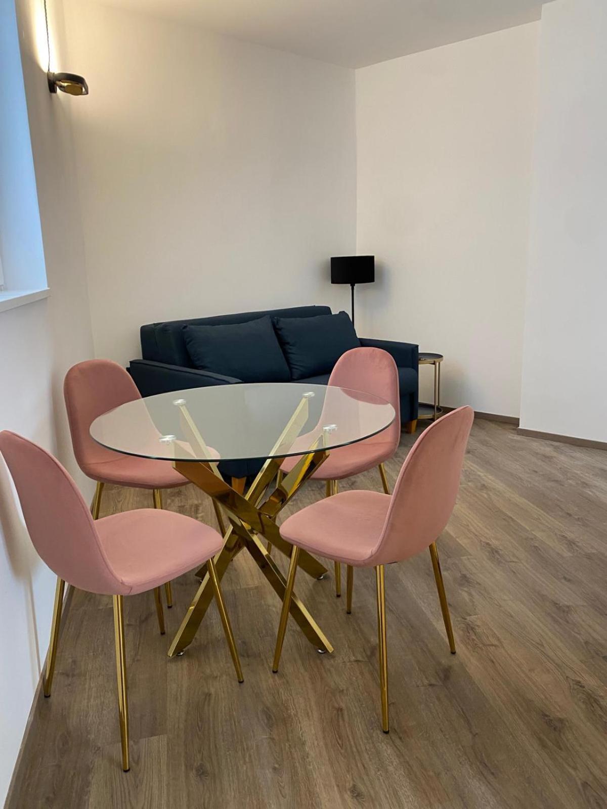 Al Fronte Mare Suites Apartments Múggia Екстериор снимка