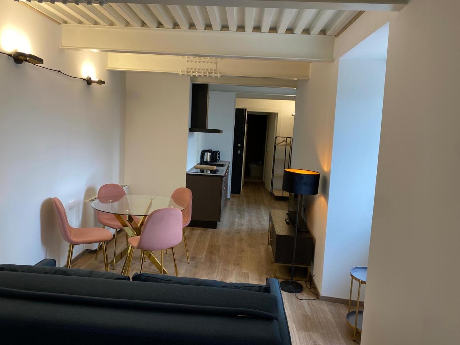 Al Fronte Mare Suites Apartments Múggia Екстериор снимка